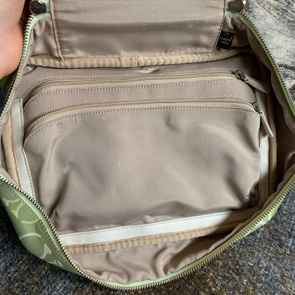 Coach Makeup Bag! Super unique and rare. - Picture 4 of 6